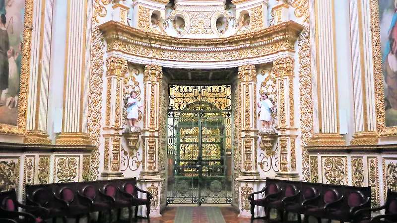 Capilla de Napoles-fc2_CMYK.JPG